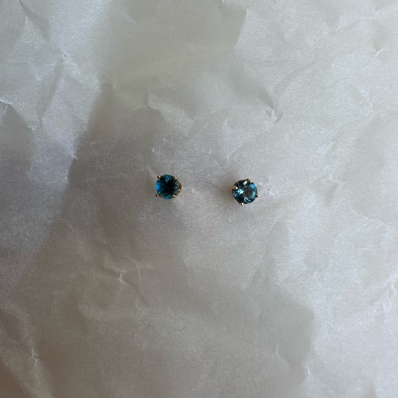 14 karat Gold Tanzanite earrings - Picture 8 of 9